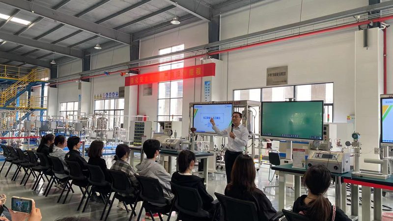 高分子材料定制，如何选择优质厂家？**